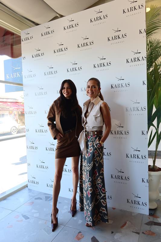 Ceylan Çapa’nın Karkas Ocakbaşı’ndaki Davetine Cemiyet Hayatından Büyük İlgi…  Ceylan Çapa’nın Karkas Ocakbaşı’ndaki Davetine Cemiyet Hayatından Büyük İlgi…